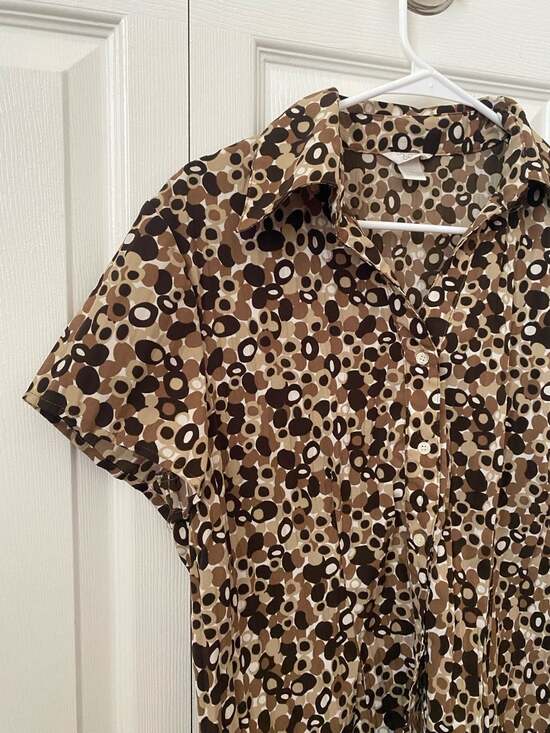 Christopher & Banks Brown Geometric Bubble Print Short Sleeve Button Down Blouse - Picture 3 of 11